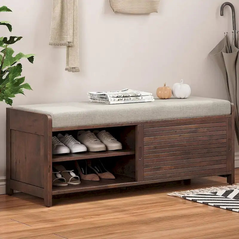 Banco de almacenamiento de madera maciza de 43.30 con persianas contemporáneas de estilo envejecido