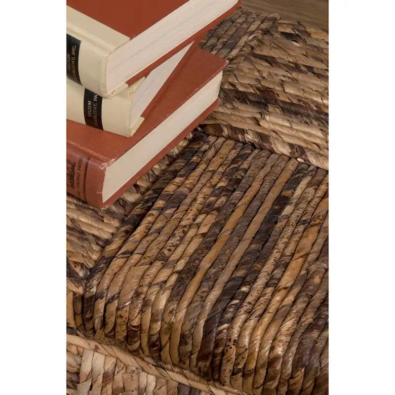 Banc de rangement géométrique en abaca