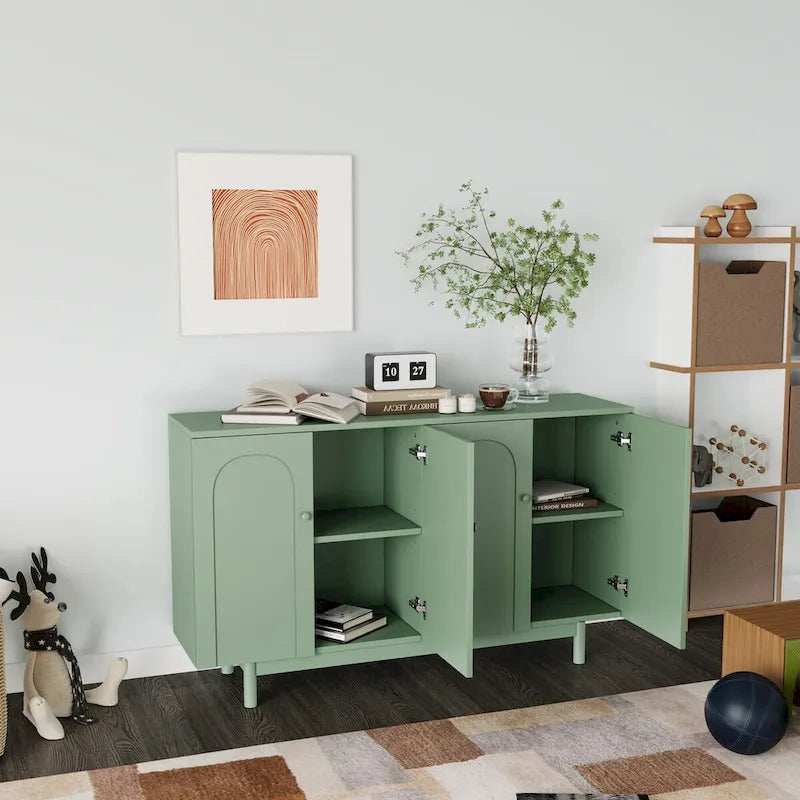 Armario de almacenamiento de 4 puertas con diseño intaglio y patas de pino