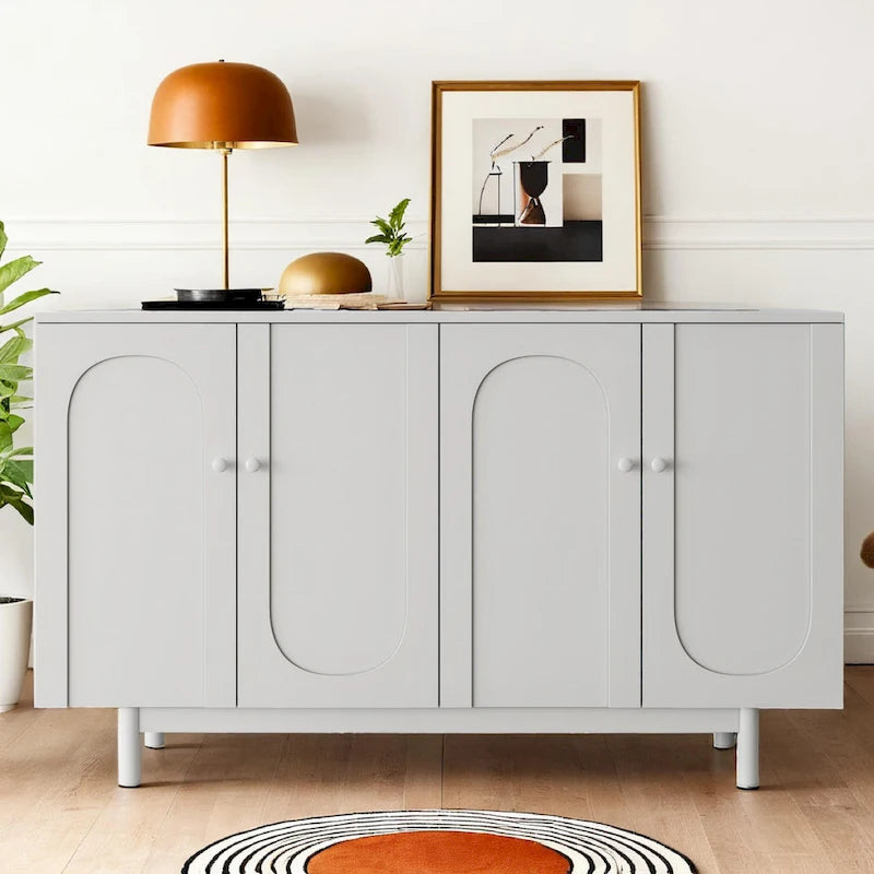 Armario de almacenamiento moderno de 4 puertas con diseño intaglio y estante ajustable, armario elegante y decorativo con patas de pino, aparador auxiliar